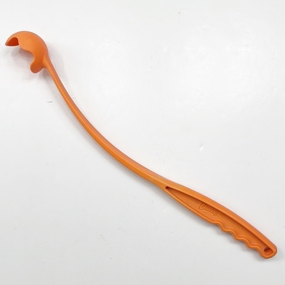 Chuck It ball throwing dog toy - Picture 1 of 6